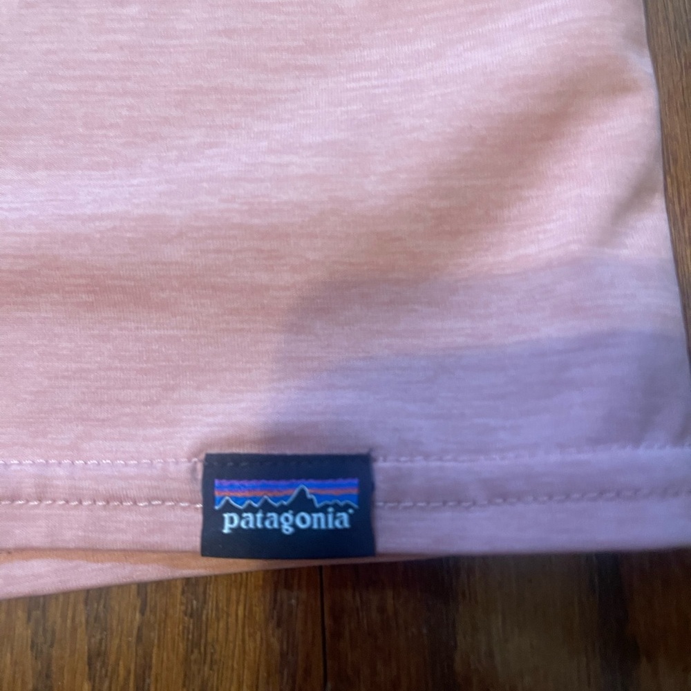 Patagonia Hooded Long Sleeve Top - Picture 3 of 3